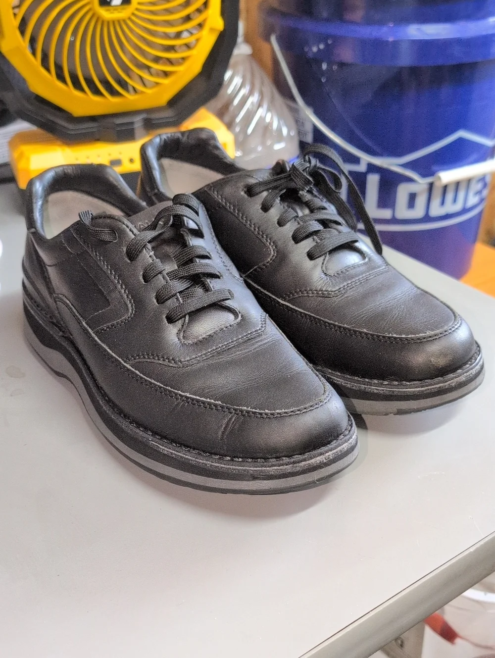 Rockport (Sz.8) Black and Gray ProWalker Men's Leather Oxfords